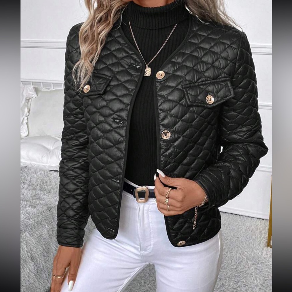 Cozy  black button up quilt jacket - Picture 5 of 5